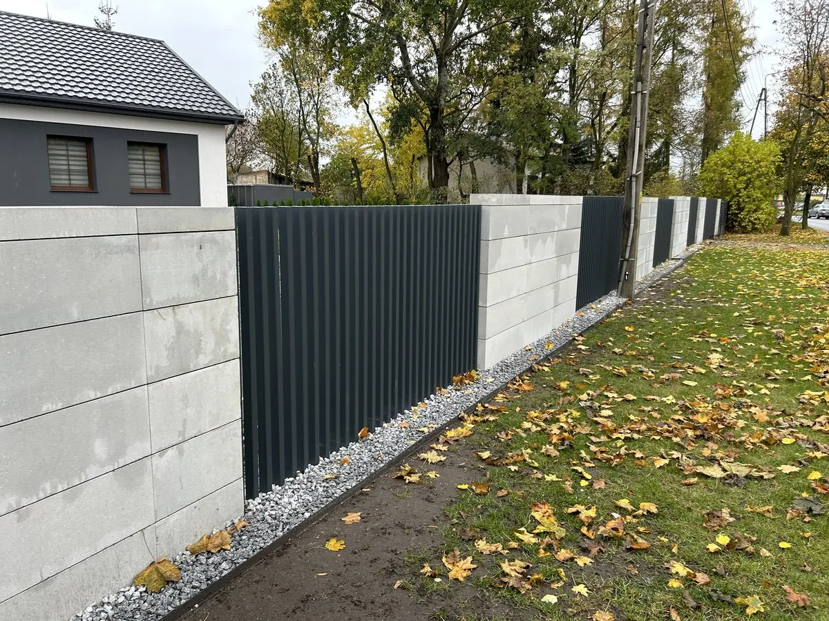 Ogrodzenie nr 057